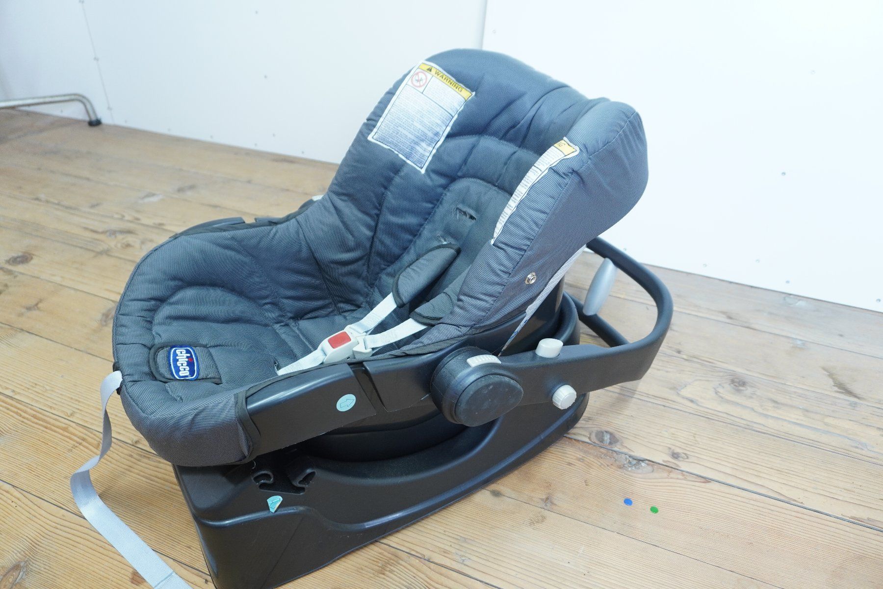 Chicco Auto-Kindersitze: Babyschale Chicco 0-13Kg – Gebraucht aus Thunstetten von blob87 2