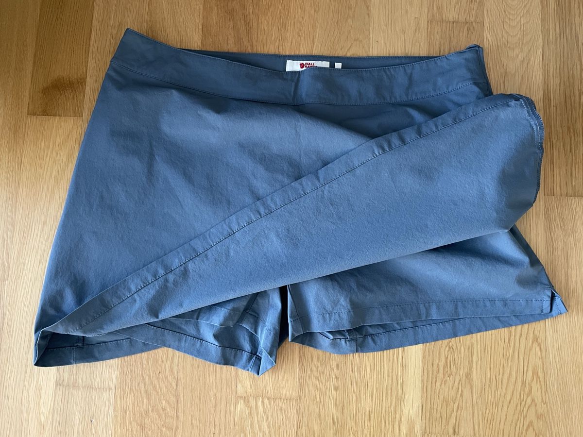 Fjällräven Gonne: Fjällräven Wanderrock mit Innenhose – Usato da Möriken AG venduto da Sebife 1