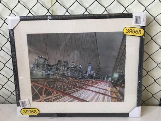 Foto & Immagini: Städte Bild mit schwarzem Rahmen – Nuovo e nell'imballaggio originale da Münchwilen TG venduto da BBJO