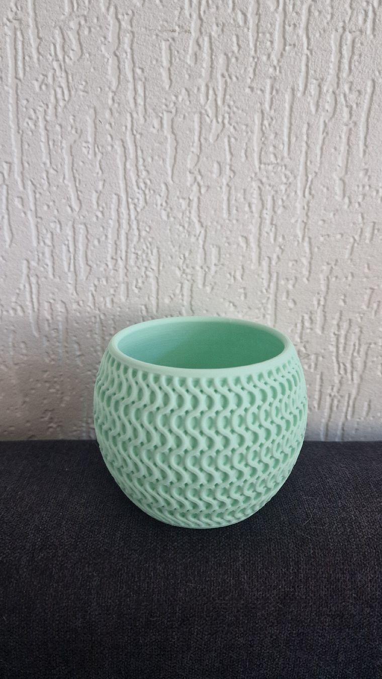 Pots de fleurs: Stilvoller 3D-gedruckter  – Neuf avec emballage d'origine à Basel par mar_jfl8