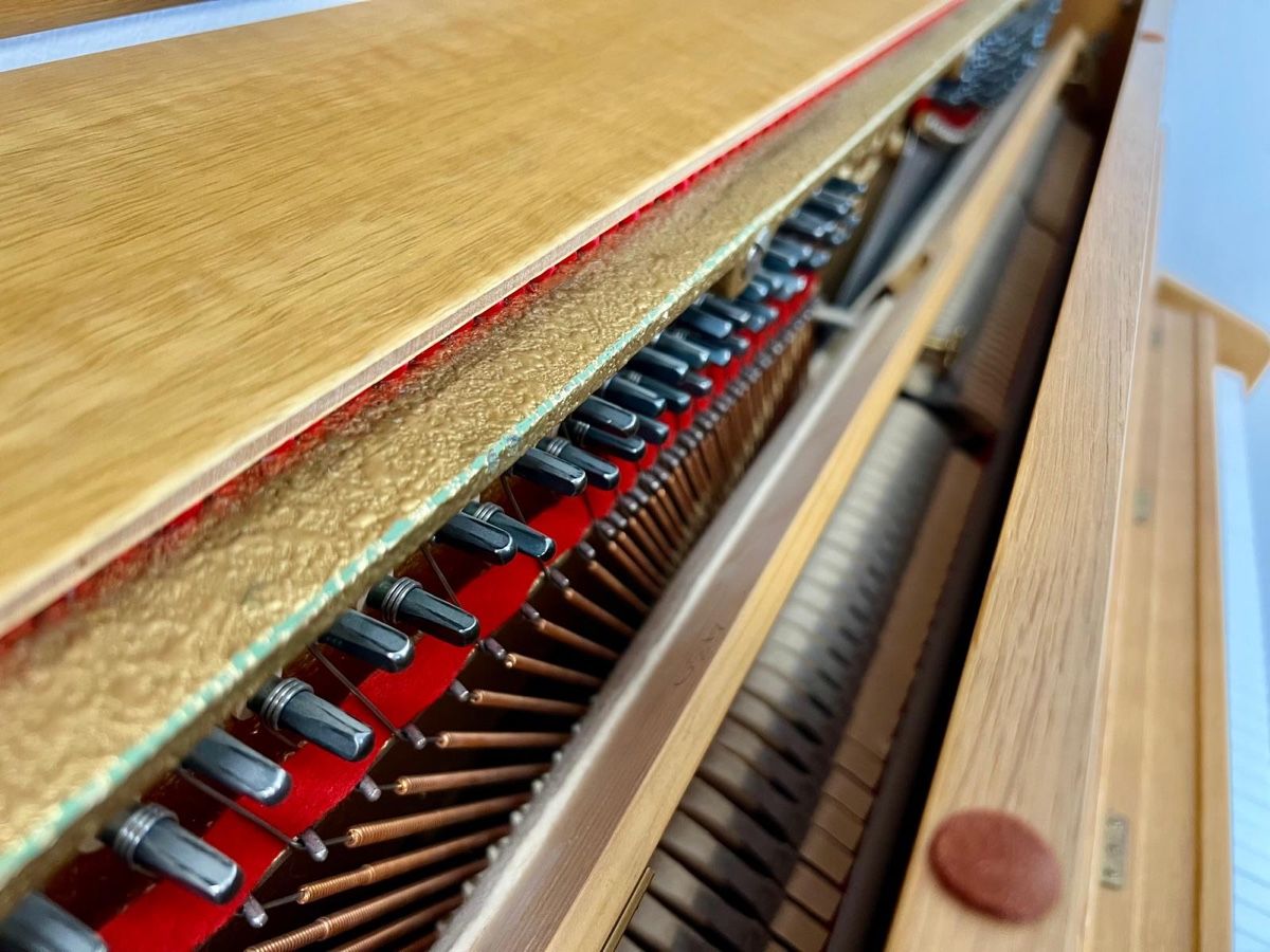 Strumenti musicali: Klavier Sabel mit Hocker sehr gut erhalten – Usato da Dornach venduto da atg_8sw9 2