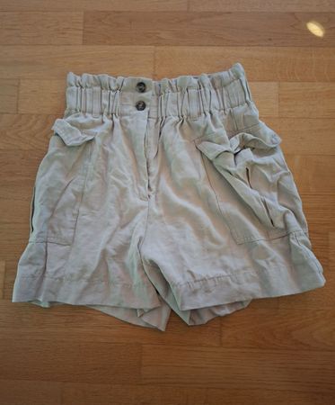 bermuda shorts