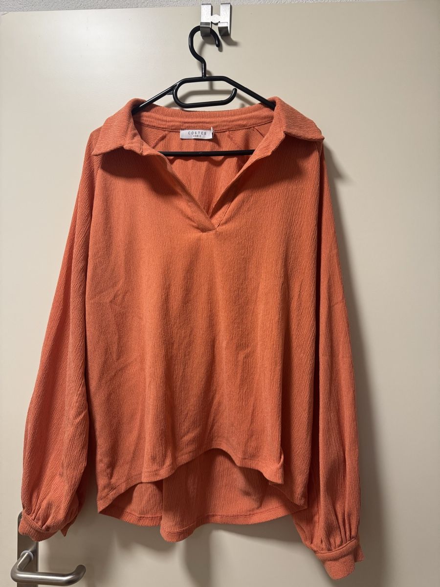Blusen: Trendige Bluse in Orange, Grösse M – Gebraucht aus Zürich von cha_7n8s