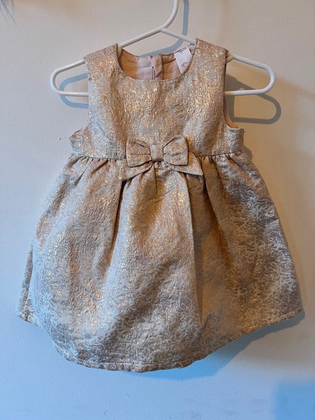 C&A Vestiti & Gonne: C&A Babykleid 74cm Weihnachtskleid – Usato da Adliswil venduto da youngbee 1