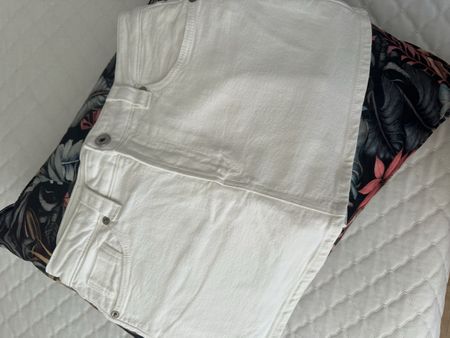 Jupe/Short blanc Stradivarius taille 36 bon état