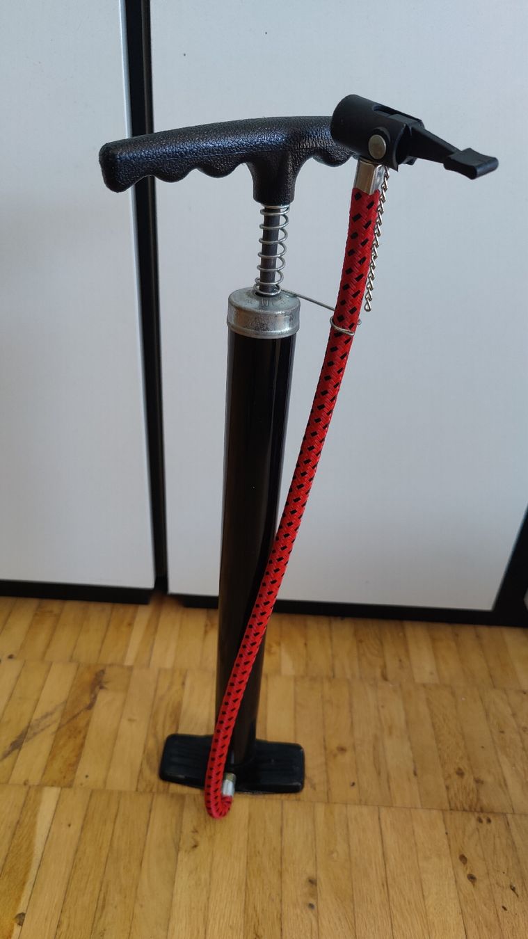 Pompe: Vintage Velopumpe, top (L11) – Usato da Aarau venduto da bro_9zsg