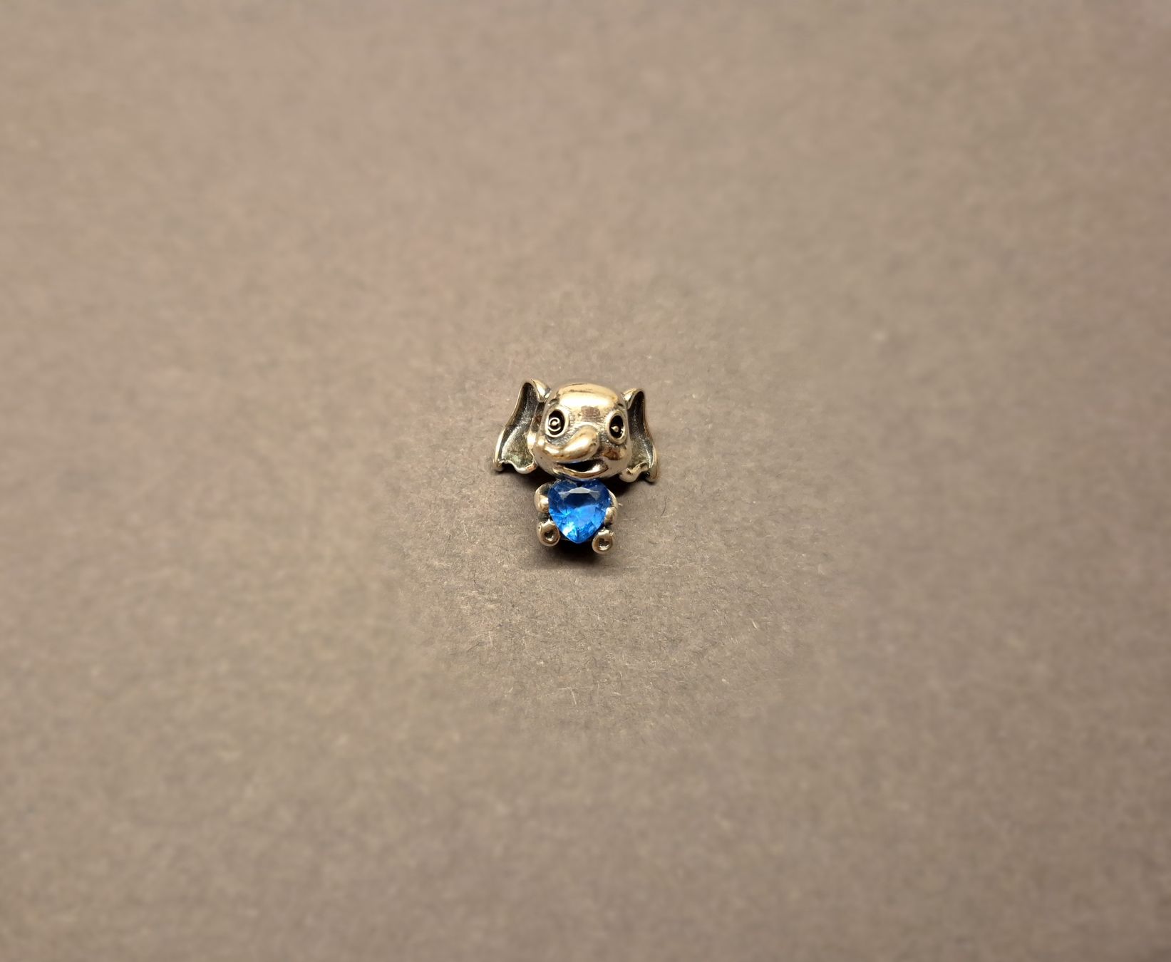 Ciondoli: Charm Elefant +Garantie – Nuovo (secondo la descrizione) da Rotkreuz venduto da Carbone_Bijou-Shop