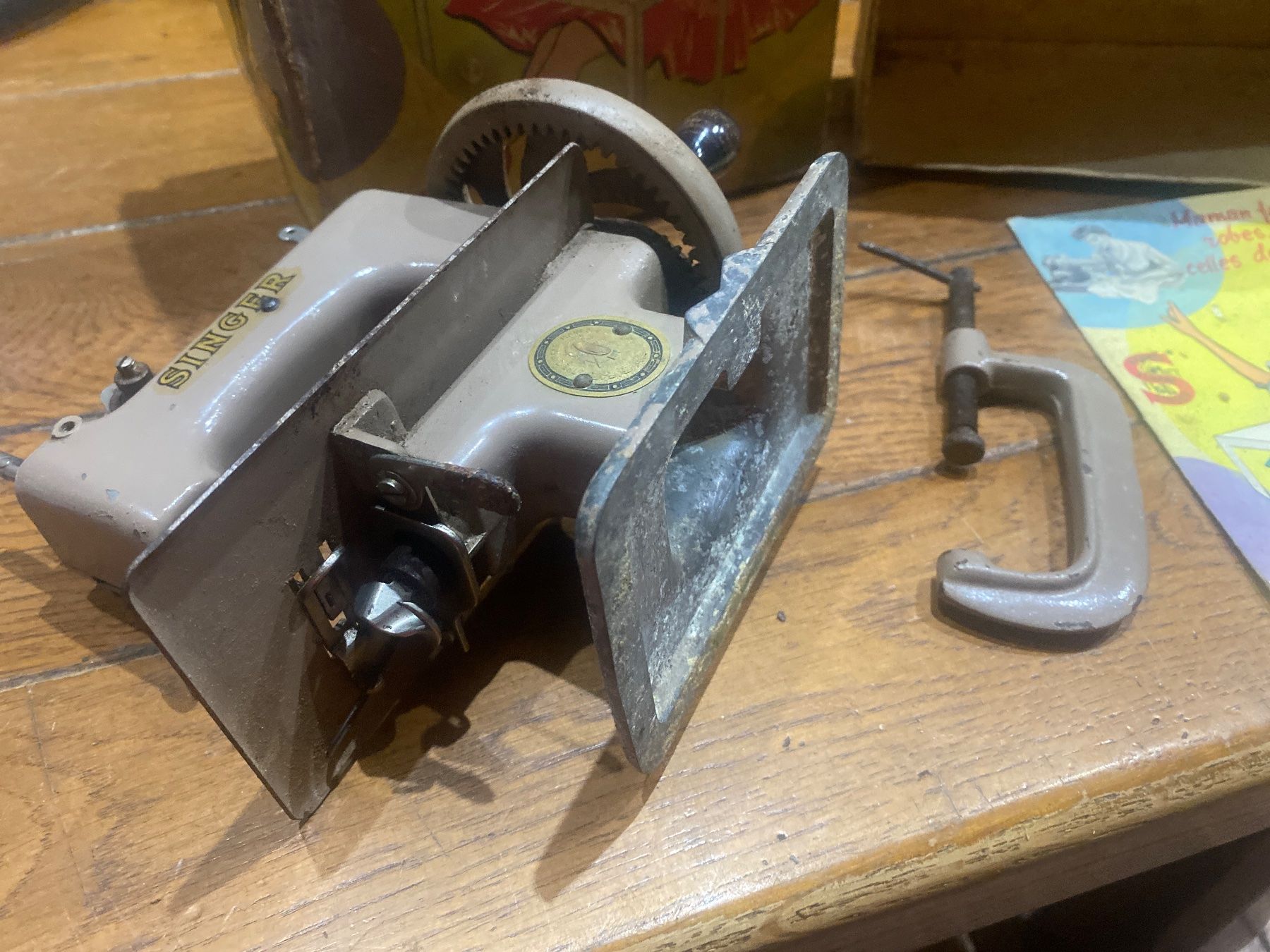 Singer Nähmaschinen: Machine à coudre enfant singer – Gebraucht aus Lajoux JU von Briard0 3