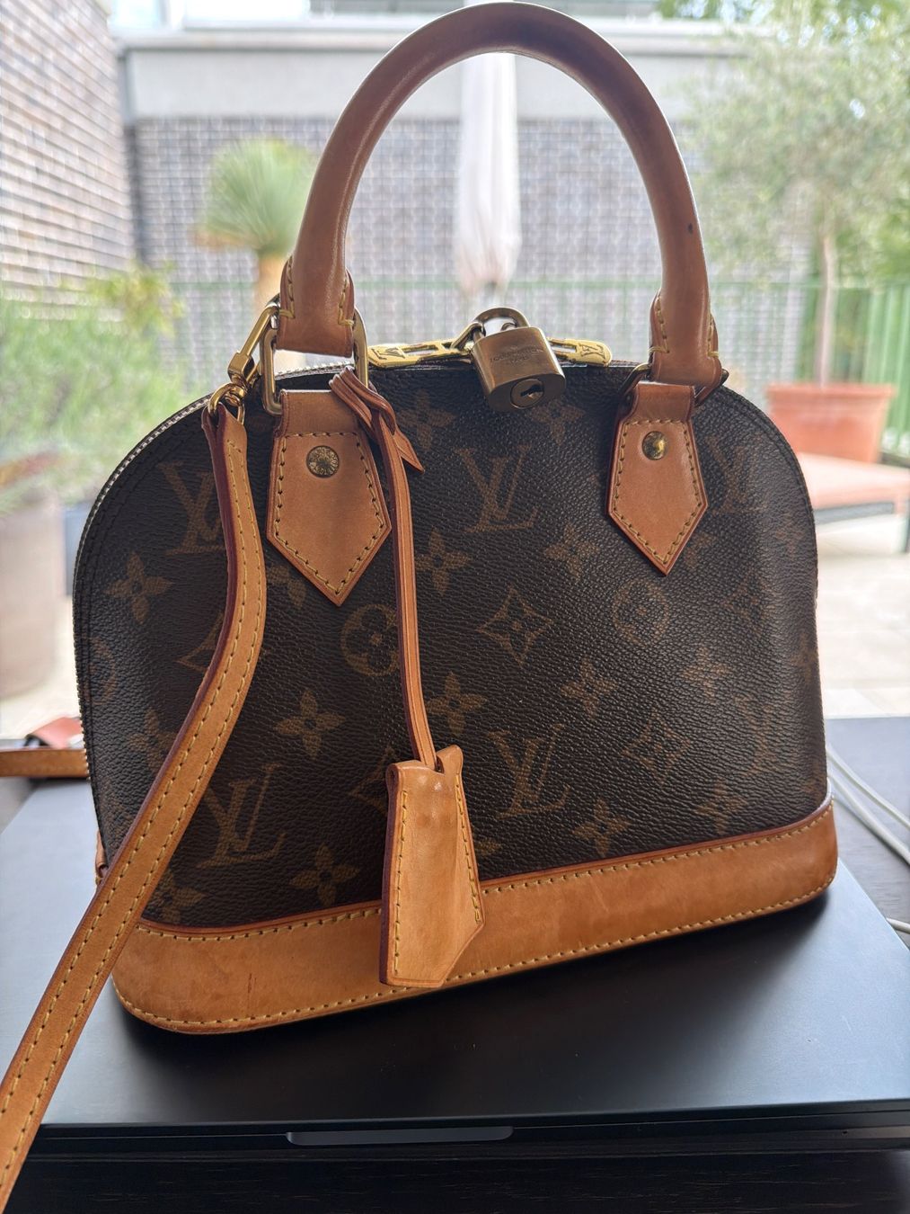 Louis Vuitton Borse da donna: LOUIS VUITTON Monogram Alma BB – Usato da Zürich venduto da rvb1981