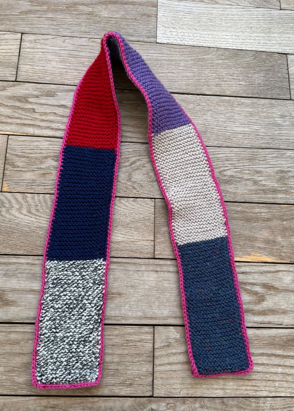 Foulards, Tücher & Schals: Bunter kleiner Strickschal, neu – Gebraucht aus Luzern von Mamutpe 2