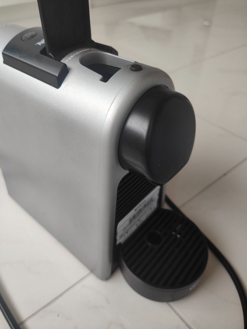 De'Longhi Macchine per caffè & Macchine per espresso: Delonghi Essenza Mini Kapselmaschine – Nuovo (secondo la descrizione) da Tuggen venduto da Skip13 1
