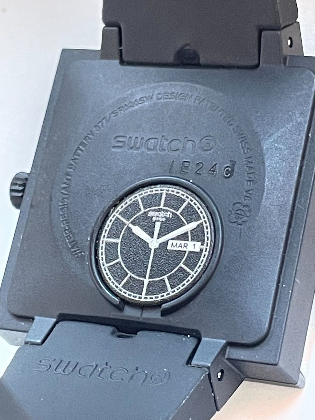 Swatch Orologi: Swatch Original Bioceramic WHAT IF Kolektion – Usato da Rorschach venduto da Spektar 5