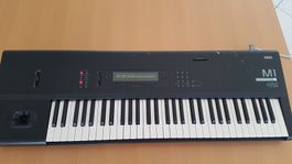 Korg M1 Music Workstation Keyboard Synthesizer Kultgerät