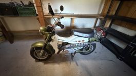Suzuki RV 50 Motorrad grün Baujahr 1976 Rarität!