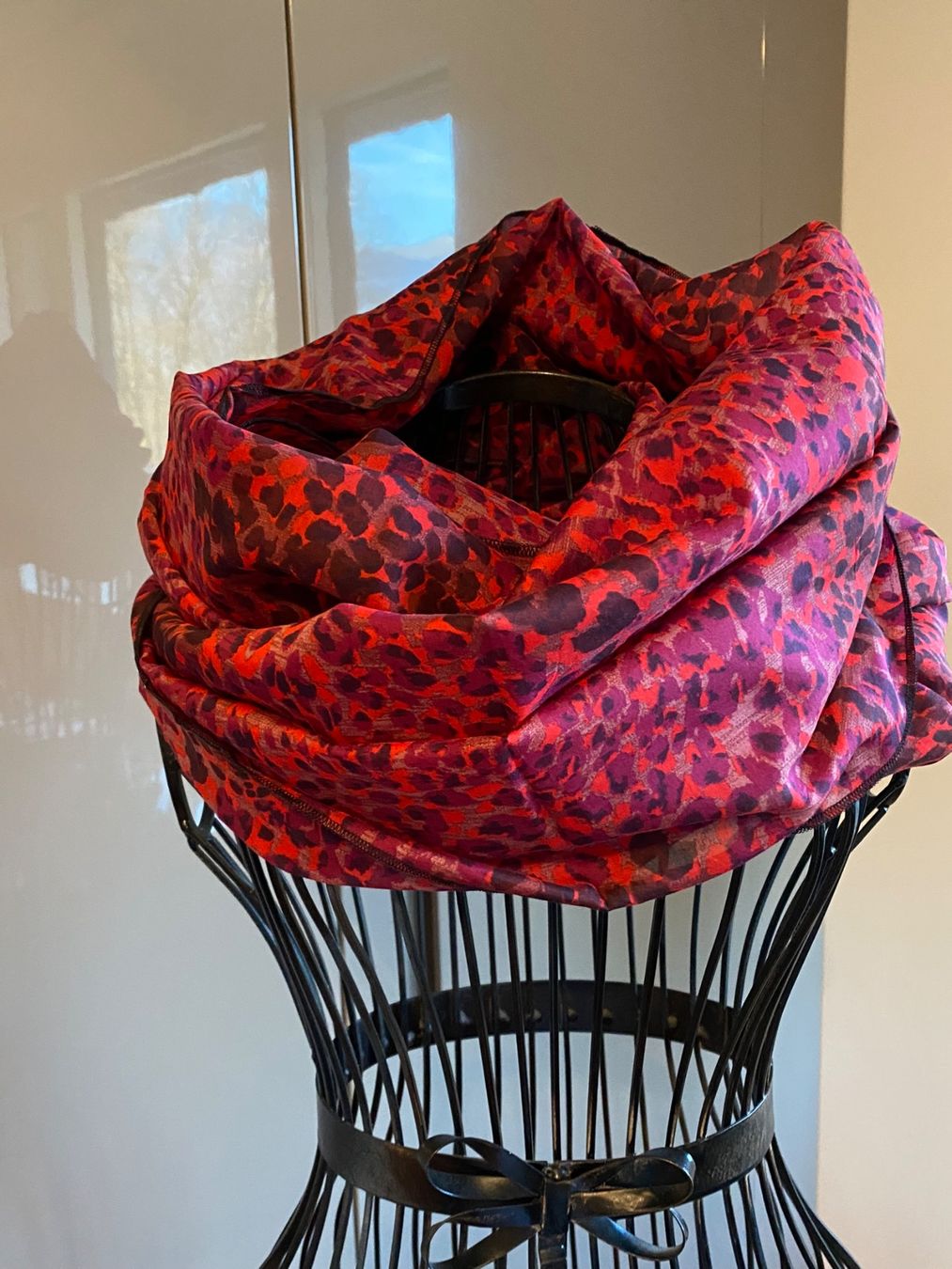 Foulard & Sciarpe: Foulard ad anello – Nuovo (secondo la descrizione) da Novazzano venduto da ige_cwq5