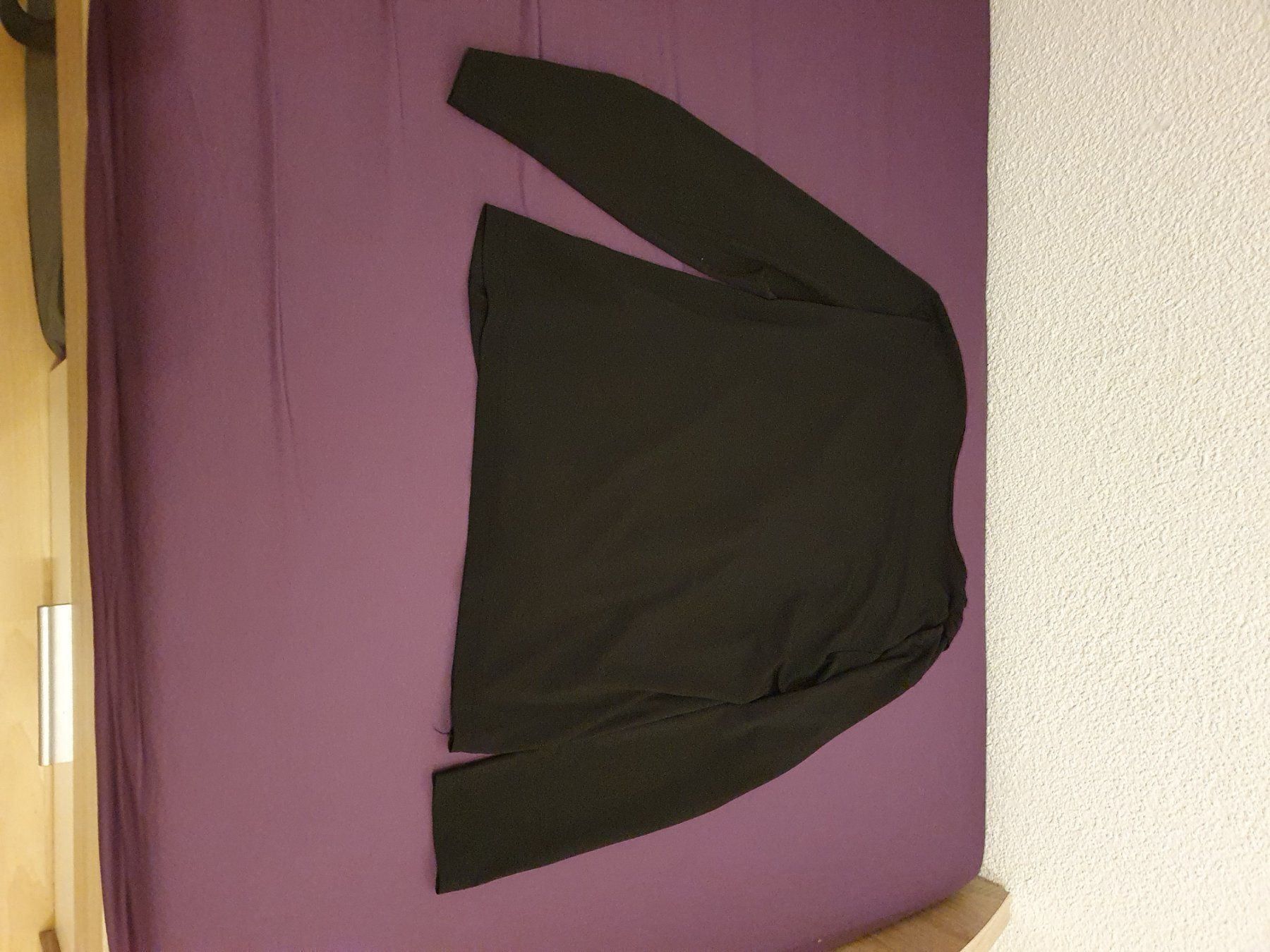 Pullover & Sweatshirts: Pullover 40 – Gebraucht aus Würenlingen von kuh33 1