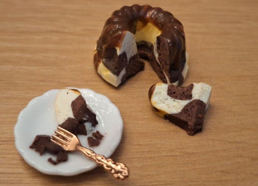 Maisons & Meubles de poupées: Marmor Gugelhupf, Handgemacht, Puppenhaus, Maileg – Neuf (Voir description) à Zürich par HandmadeTinyFood