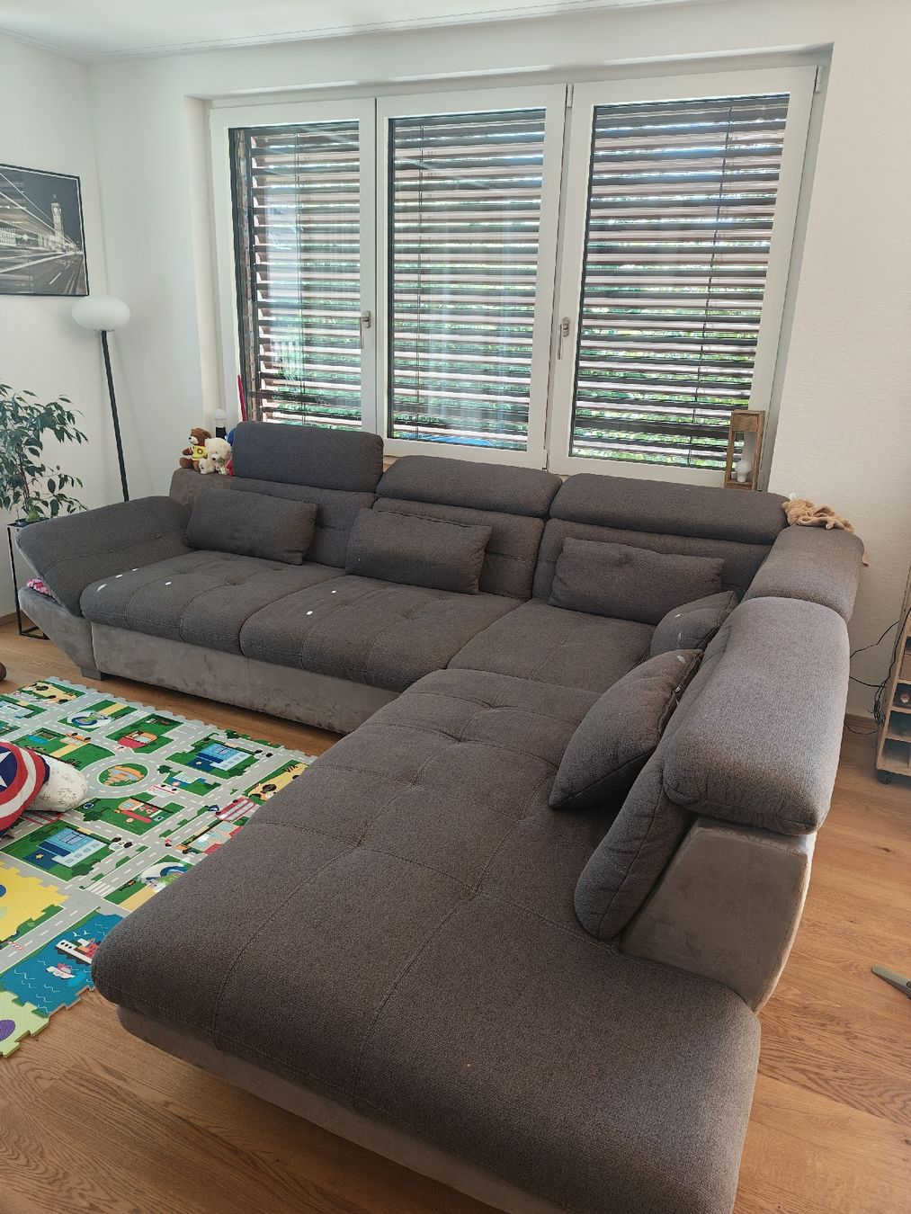 Conforama Sofas: divano grande  – Gebraucht aus Maur von dig_g97d