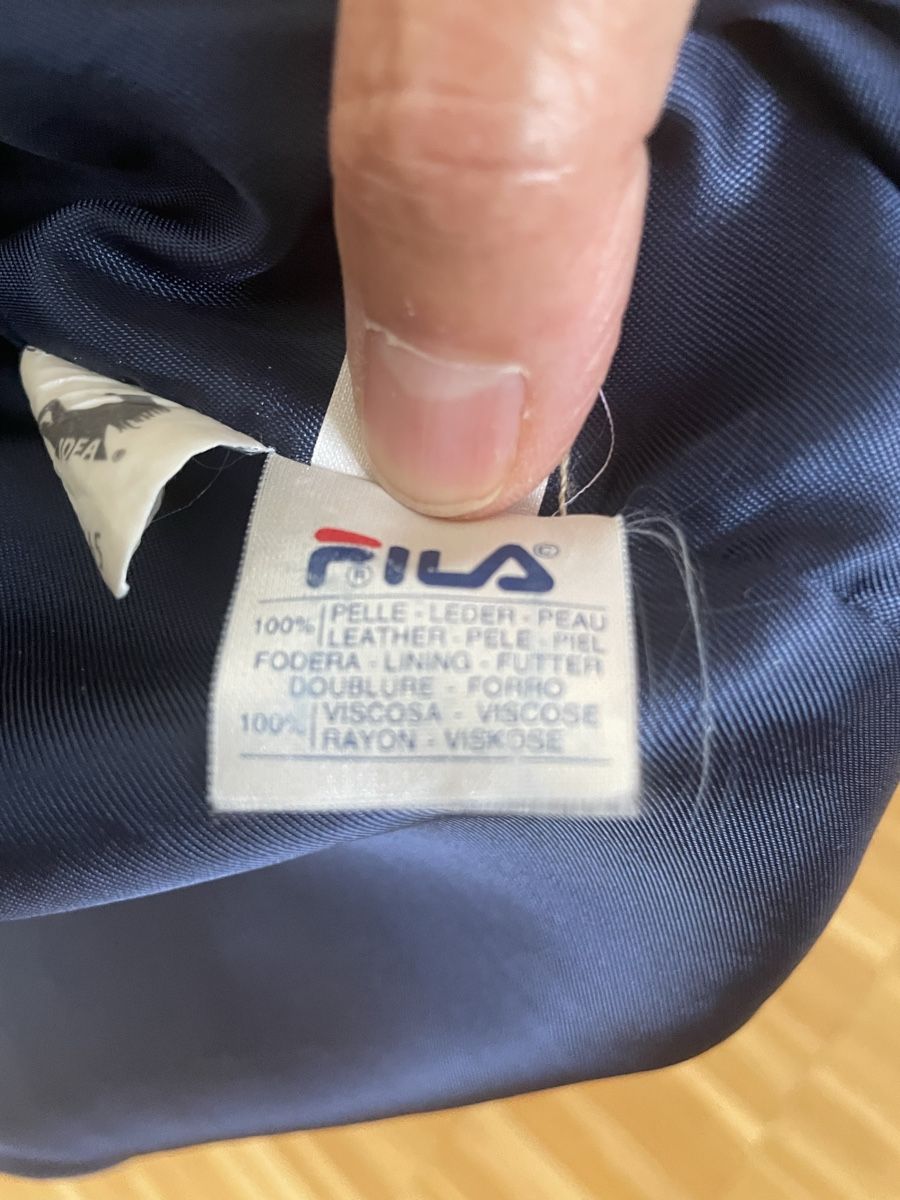 Ferrari Vestes: Veste Ferrari en daim  – D'occasion à Le Mont sur Lausanne par lur_rx2g 3