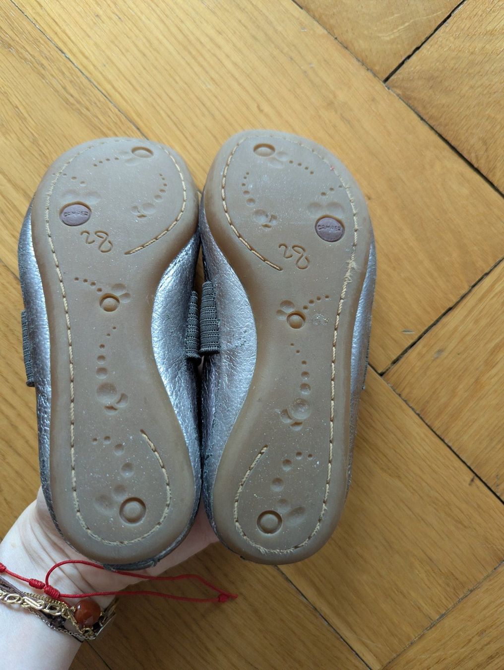 Camper Scarpe per ragazze: Chaussures Camper Right, taille 28 – Usato da Lausanne venduto da api_xv5m 1