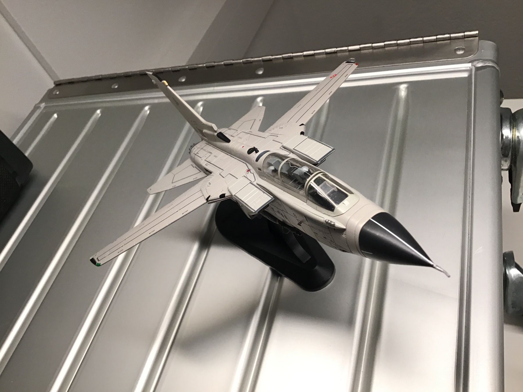 Kit di modellismo & Modellini statici: Tornado IDS Modell im Massstab 1:72 - Metall – Usato da Männedorf venduto da Spezial-Modelle