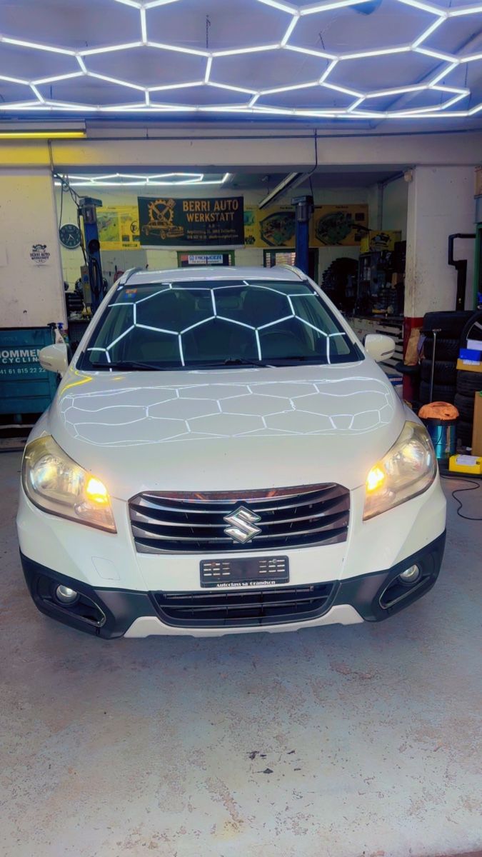 Suzuki Automobili: SUZUKI SX4S-CROSS TDI4WD – Usato da Zollikofen venduto da nha_825x