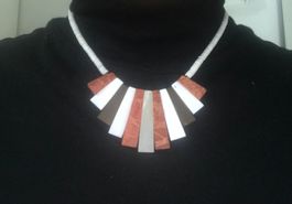 Collier/ Halskette/ Collana