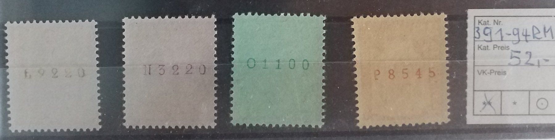 Tutti i francobolli: 3926B) 391RM-949RM, Rollenmarken postfrisch Kt. 52.- – Nuovo (secondo la descrizione) da Baden venduto da Eggi 1