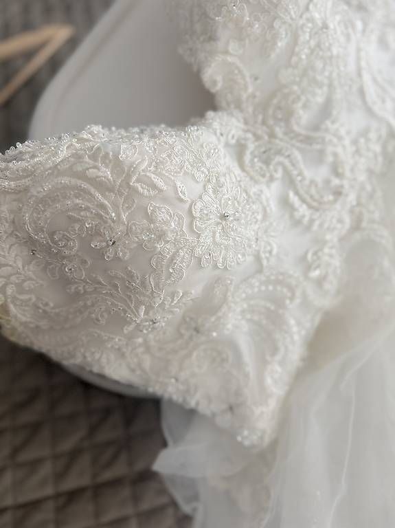 Kleider: Wunderschönes Brautkleid von Romantica Collections – Gebraucht aus Safenwil von cci_9njq 2