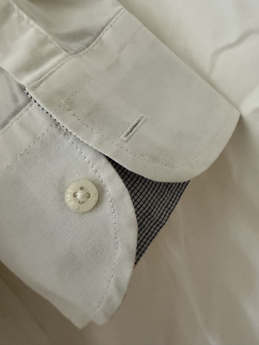 Chemises: Camicia bianca Uomo taglia 41/16 usata – D'occasion à Lugano par can_xdd8 4