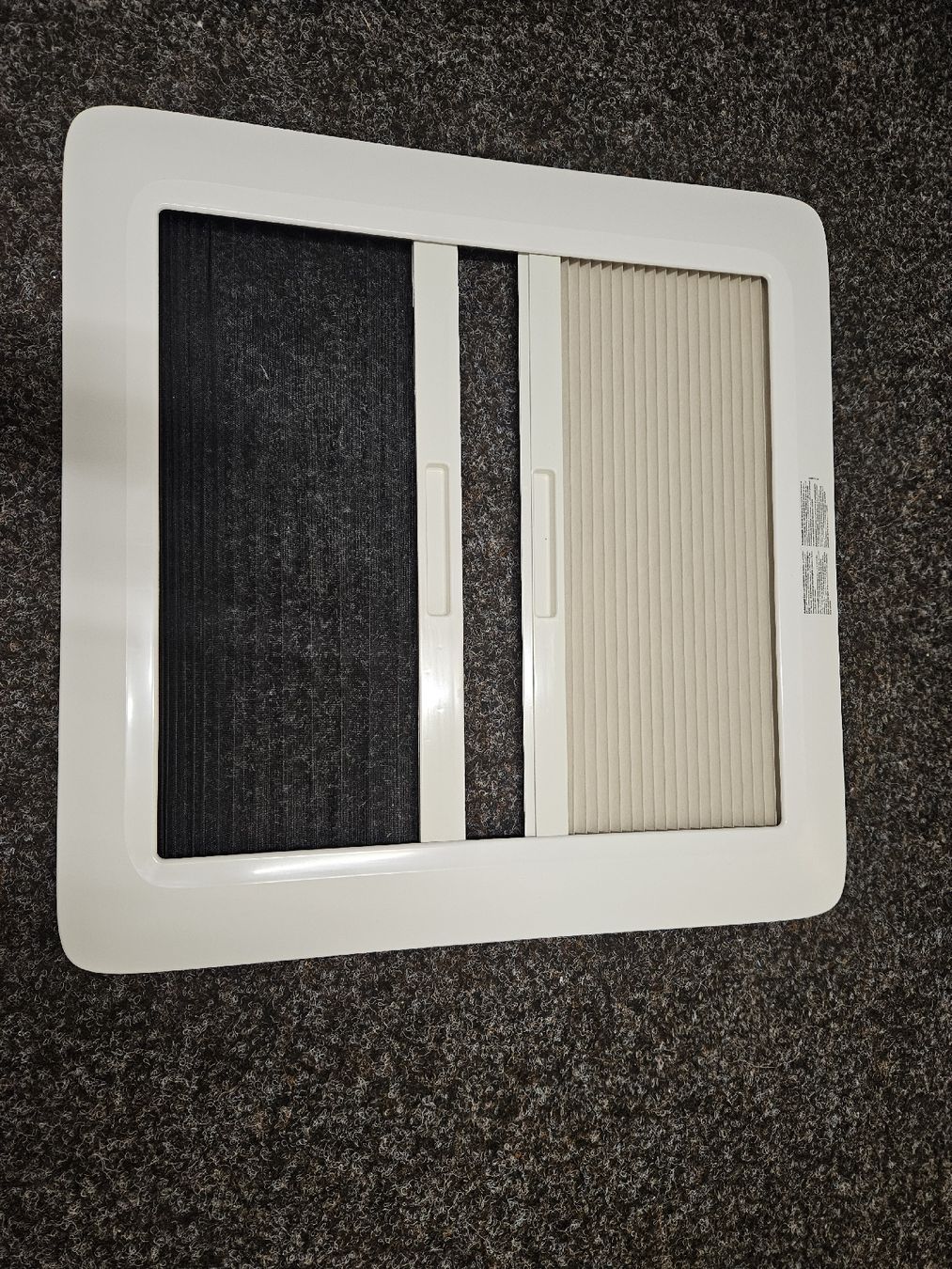 Dometic Fenêtres: Dometic Mini Dachfenster – D'occasion à Neuenegg par bruderstefan 2