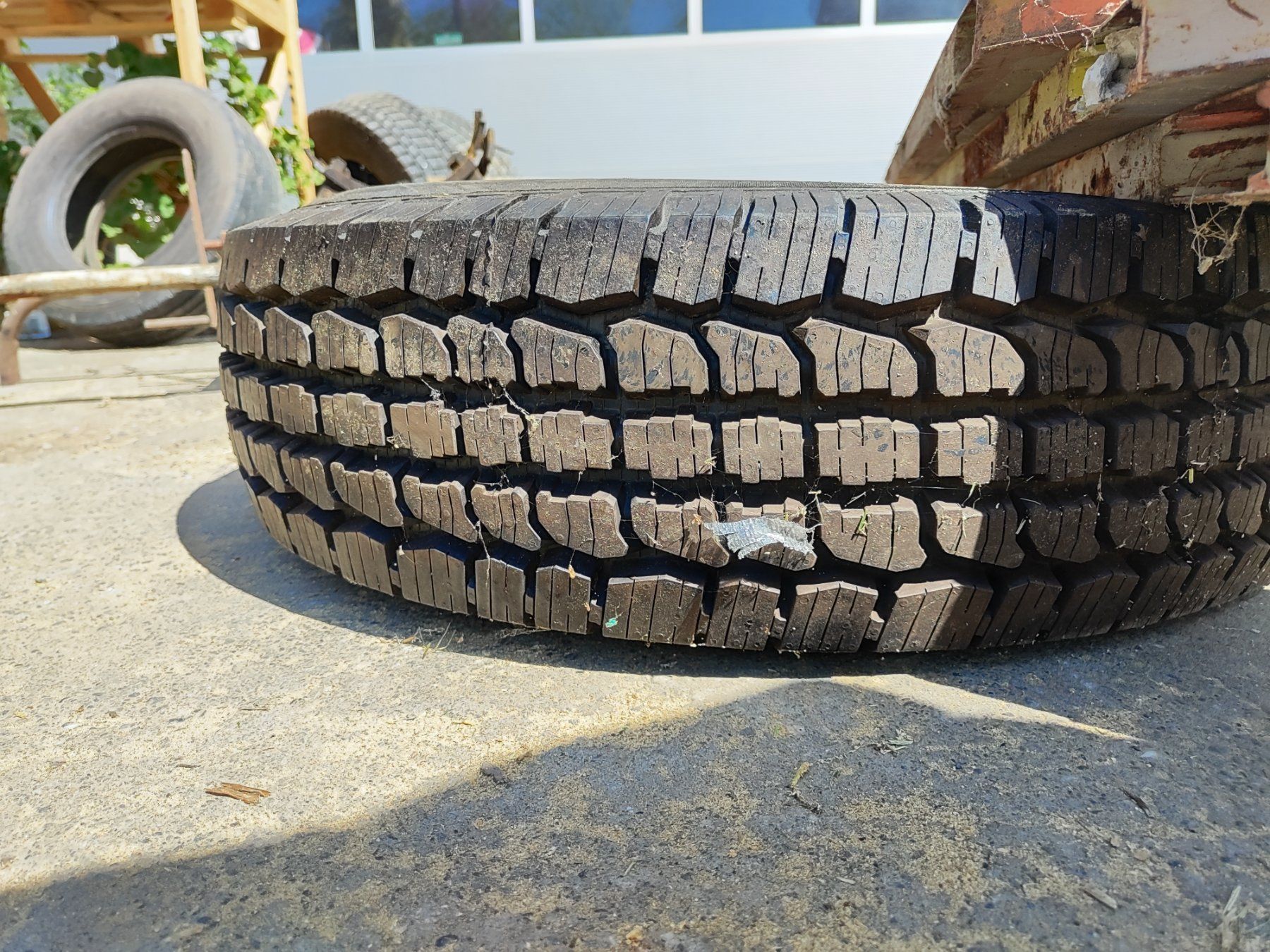 Pneumatici & Ruote complete: Reifen, Pneu 235/85R16C – Usato da schongau venduto da schrauber17 3