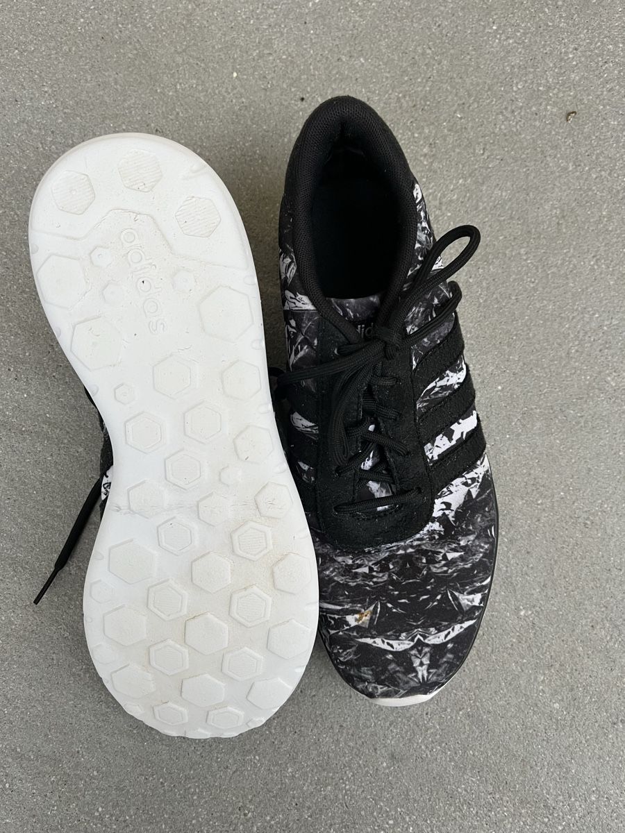 Scarpe da uomo: Chaussures Adidas – Usato da Lutry venduto da meg_pk9l 3