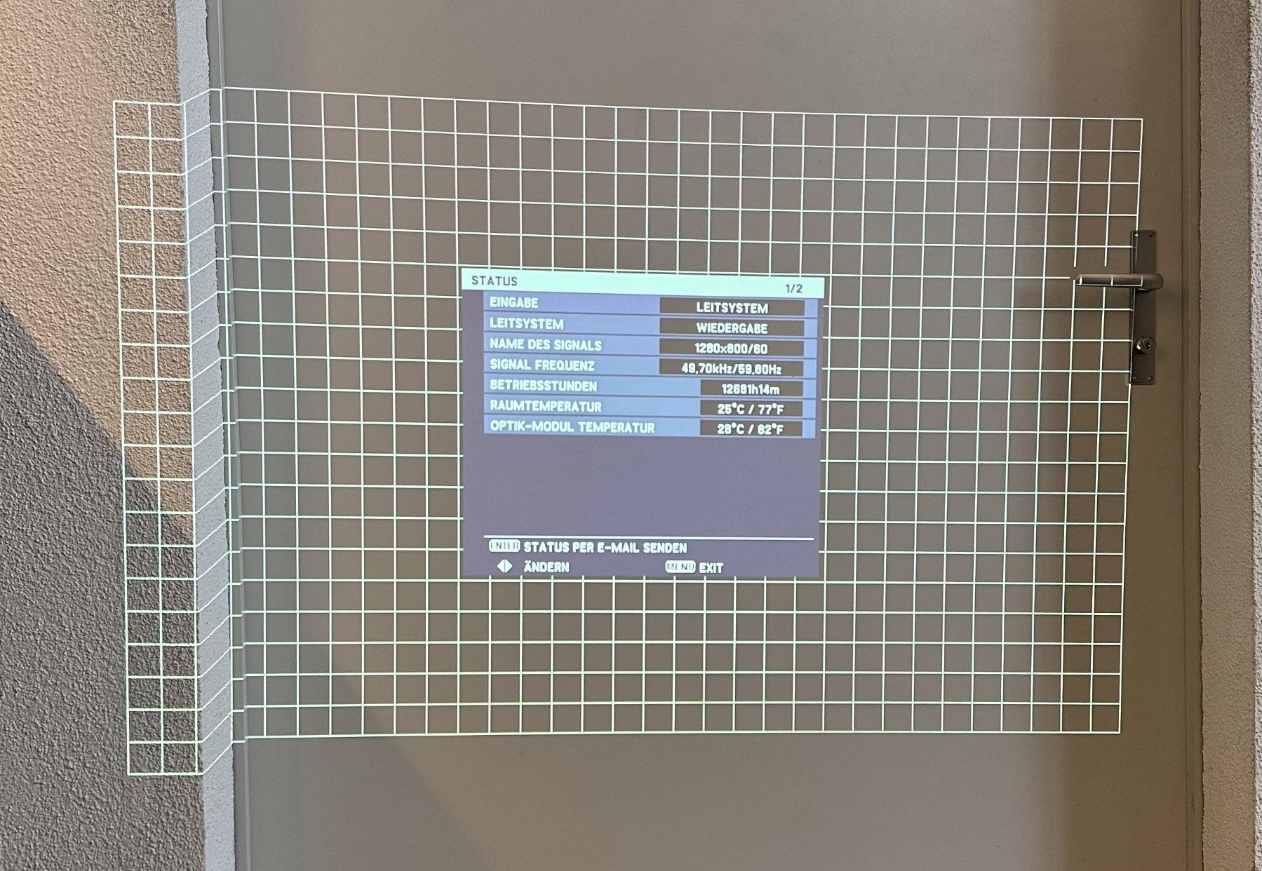 Panasonic Proiettori: Panasonic Space Player, Beamer, PT-JW130 – Usato da Rüti ZH venduto da Philippek 5