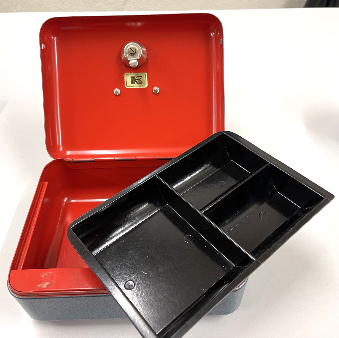 Registratore di cassa: Geldkassette - 21 x 16 x 8cm – Usato da Oftringen venduto da Vucki 2