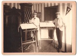 Fotografie zwei Maschinenbau Studenten b