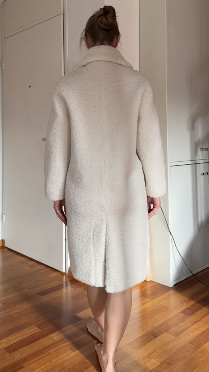 Mango Cappotti: Fluffy and warm coat – Usato da Zürich venduto da eli_t8nw 6