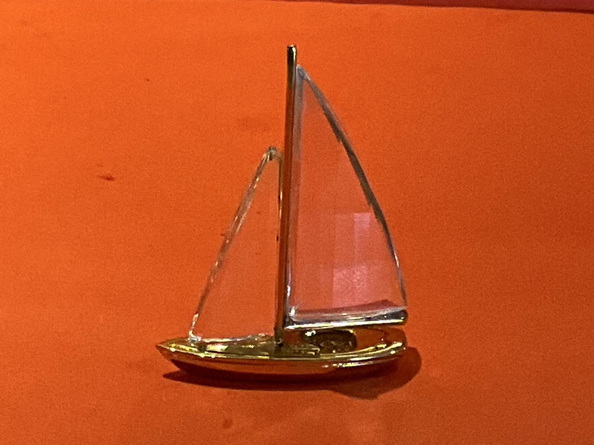 Swarovski Figuren: Swarovski Segelboot – Neu (gemäss Beschreibung) aus Oberglatt ZH von Multimix