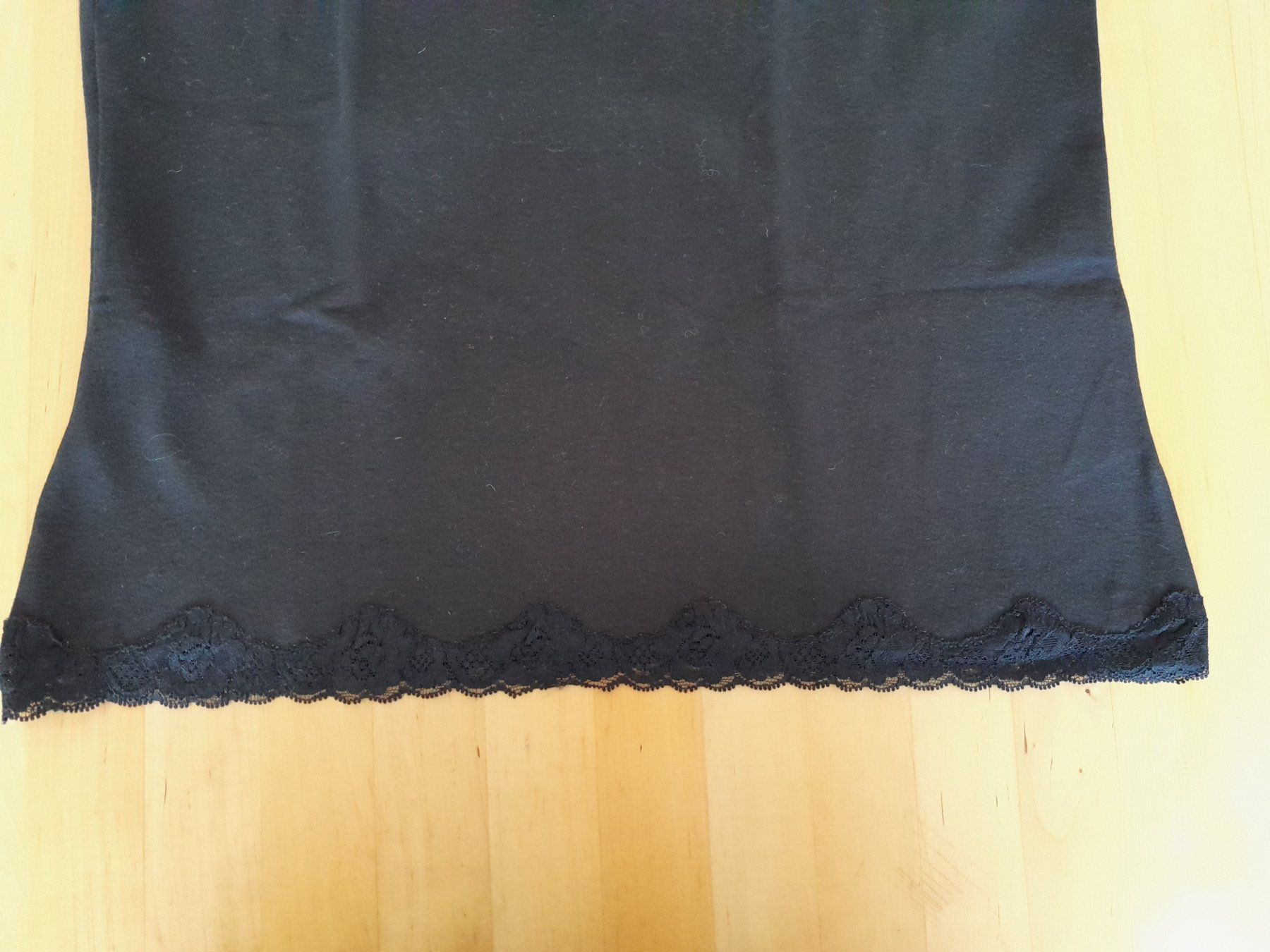 Top: Liquette neuve XL bien noir – Nuovo (secondo la descrizione) da Charmey (Gruyère) venduto da Laulau.sansan 4