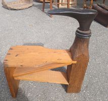 Embauchoir vintage avec meuble bois