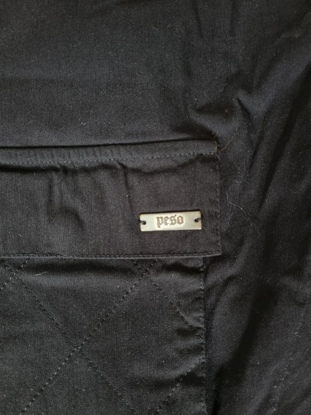 Pesoclo Pantaloni: Peso Cargo Jogger Gr. M – Usato da Turbenthal venduto da Julicardo 1