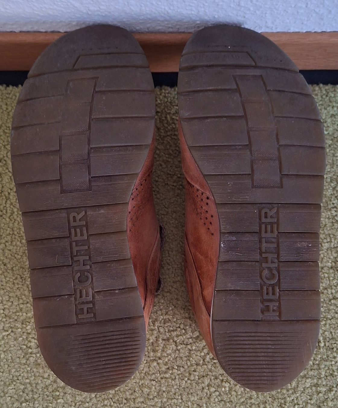 Scarpe da uomo: Leder-Sneaker von DANIEL HECHTER Grösse 43 – Usato da Feuerthalen venduto da kigo87 5