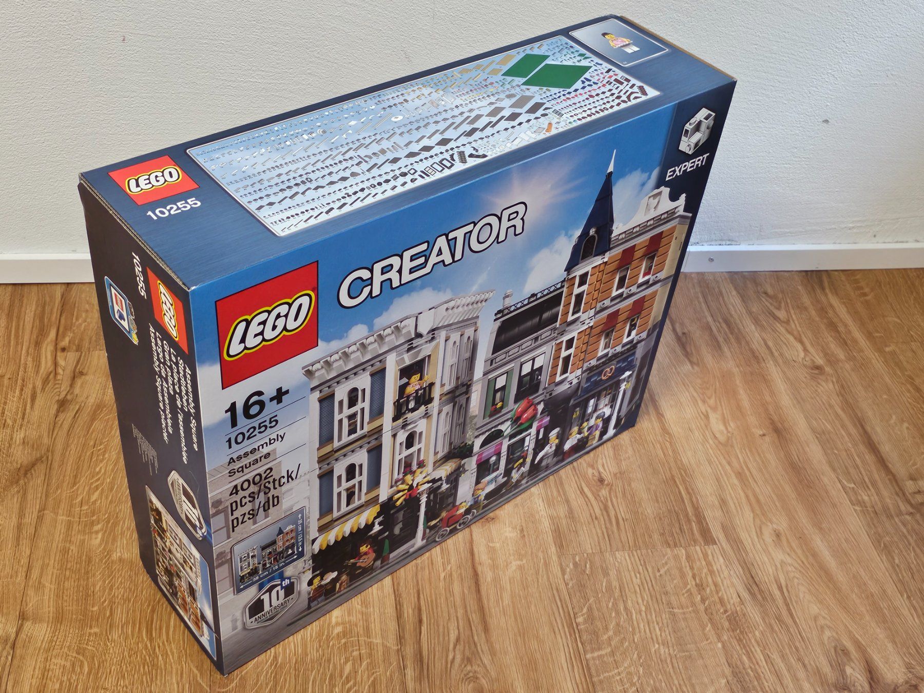 Lego Kit di costruzioni: LEGO Creator Expert 10255 Assembly Square / Stadtleben (OVP) – Nuovo e nell'imballaggio originale da Inwil venduto da rb5unicorn 3