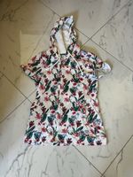 Sweat/ haut à capuche,  Armloses Jäckchen mit Kaputze