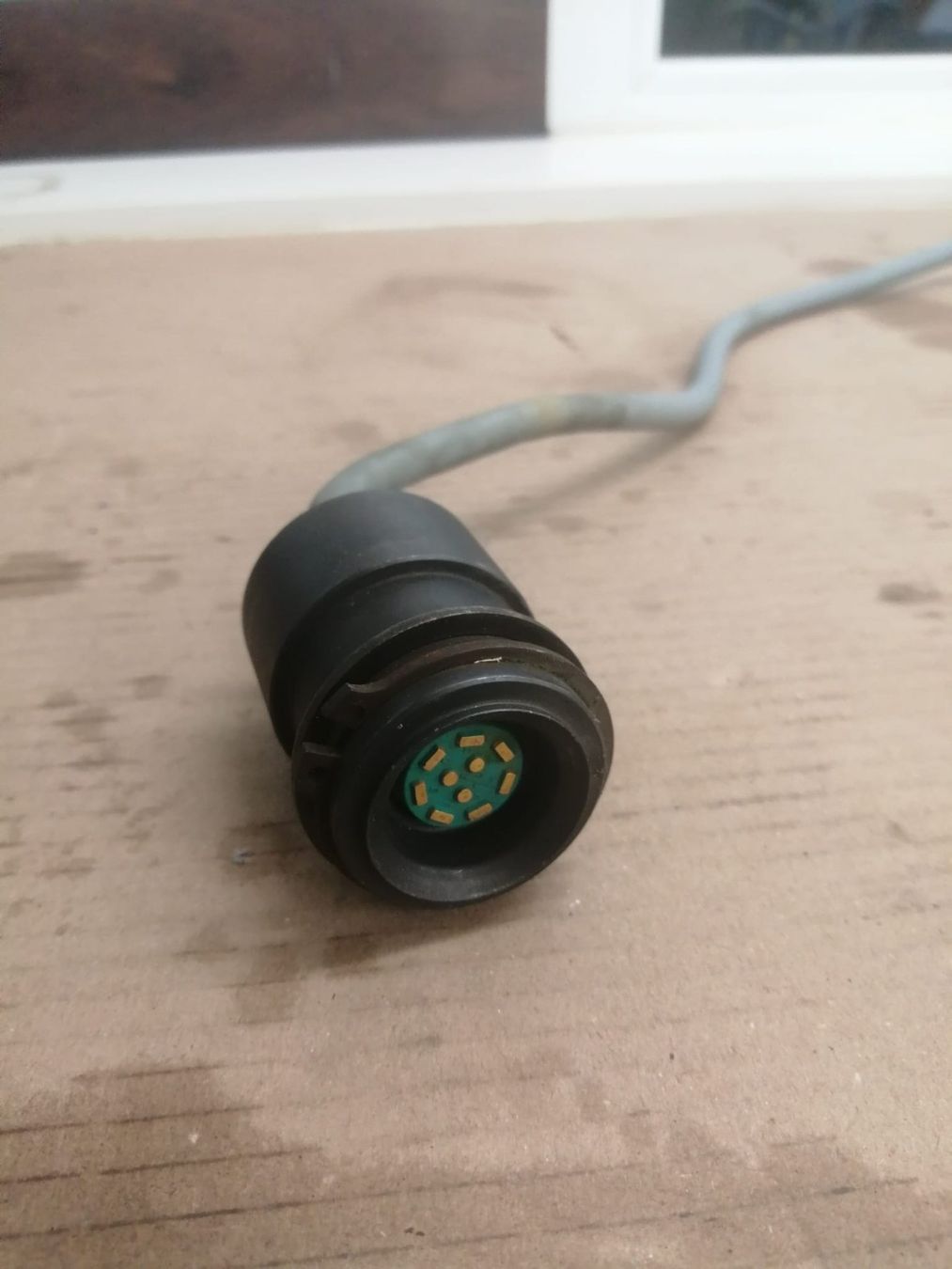 Spine: Elektro Stecker V90 OilQuick 4115145 – Usato da Tägerschen venduto da barossa13