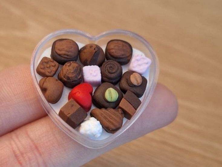 Puppenhäuser & -möbel: Handmade Pralinen – Neu (gemäss Beschreibung) aus Zürich von HandmadeTinyFood
