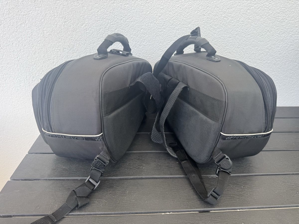 Held Taschen: Held Motorrad Seitentaschen Paar, Top Zustand! Wie neu – Gebraucht aus Nebikon von Pablo2022 1