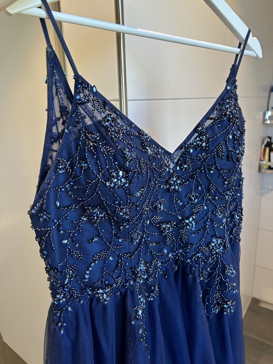Robes: Abendkleid Gr. 42 – Neuf (Voir description) à Altstätten SG par Redzora_1 2