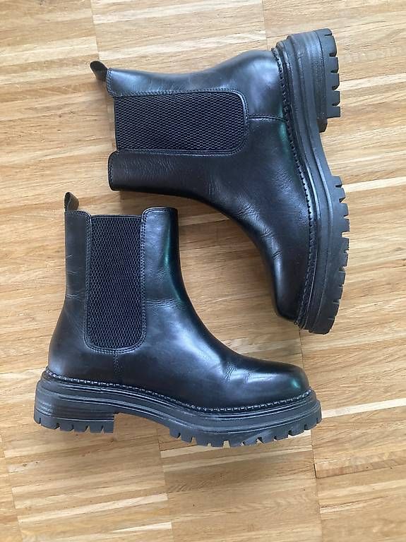 Scarpe da donna: Jonak Stiefeletten NEU Gr. 36 – Nuovo (secondo la descrizione) da Zürich venduto da rundeshaus1 1