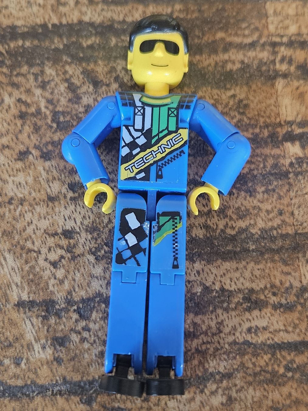 Lego Baukästen: lego figurine tech033 Technic Figure Blue Legs,  – Gebraucht aus Confignon von Ecrofigs